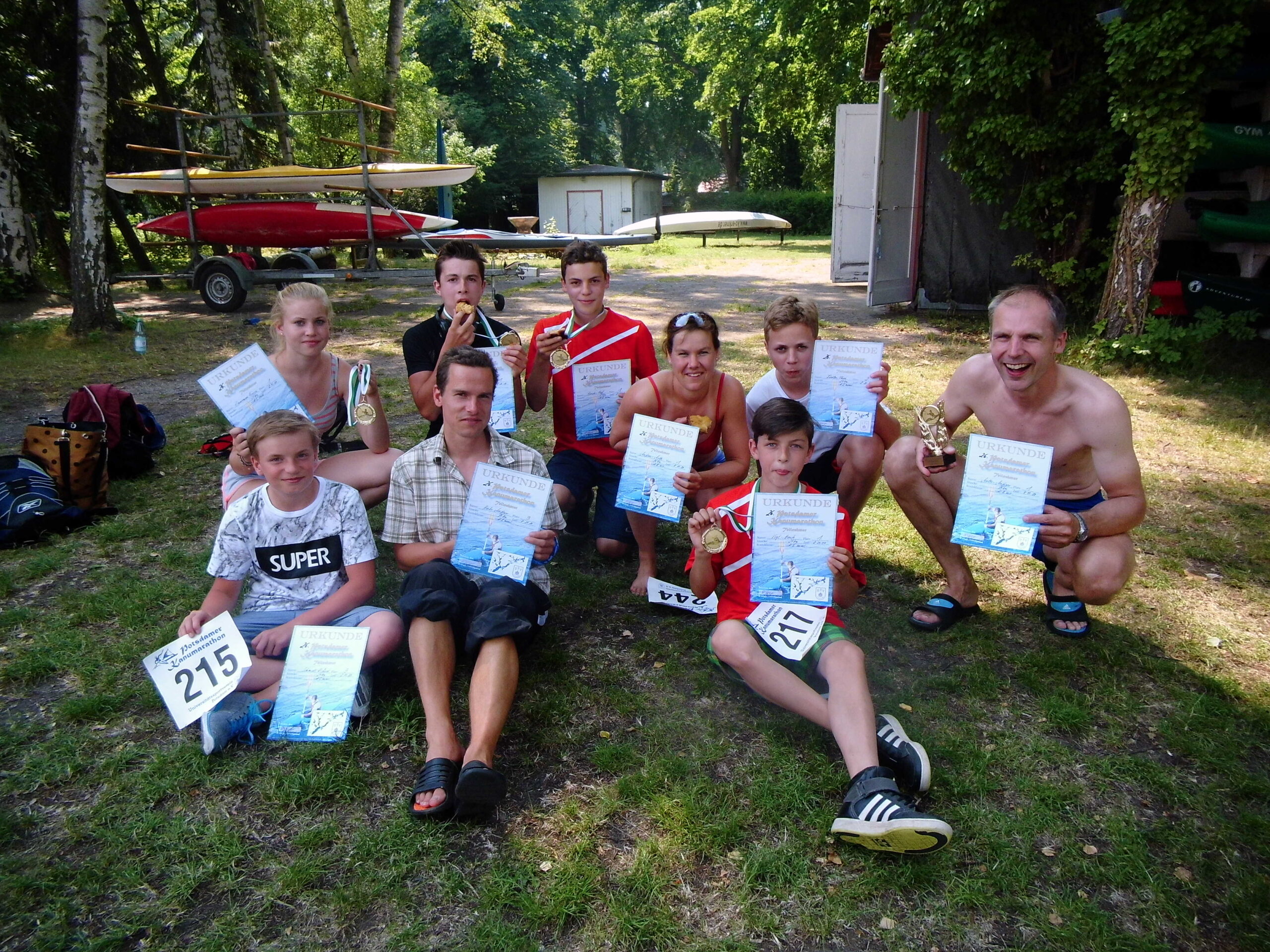 Stark gepaddelt - Erkneraner Kanuten feiern viele Podestplätze beim Potsdam Marathon Stark gepaddelt – Erkneraner Kanuten feiern viele Podestplätze beim Potsdam Marathon